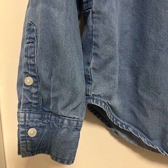 LUCKY BRAND 100 % Tencel long sleeve chambray shirt, split in back - size SP - Picture 4 of 5